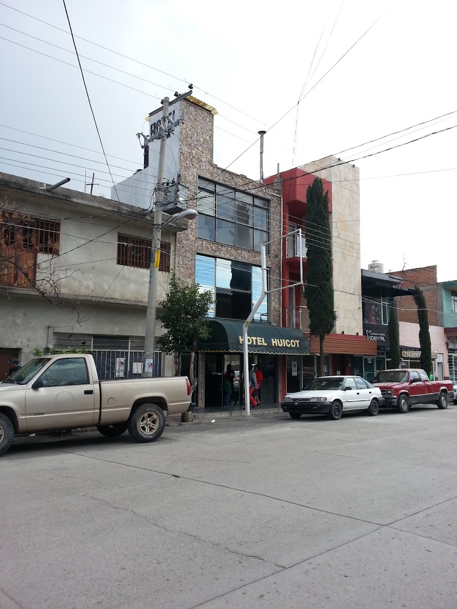 Hotel Paraiso Huicot